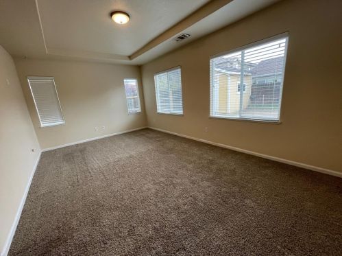 416 San Fernando Ct, Los Banos CA  93635-6451 exterior