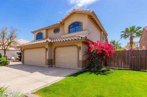 1733 Queen Palm Dr, Gilbert, AZ 85234-4925