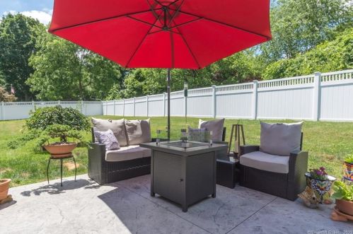 3 Marshall Ln, Ansonia CT  06401-2815 exterior