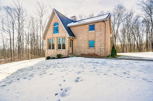 207 Grove Ave, Somerset, PA 15501-5857