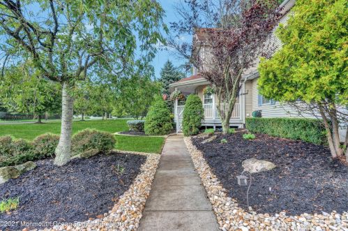 305 Bartley Rd, Jackson Twp NJ  08527-1166 exterior