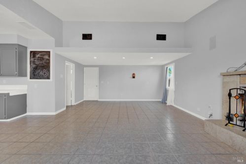 206 Donegal Ct, Vacaville CA  95688-9217 exterior