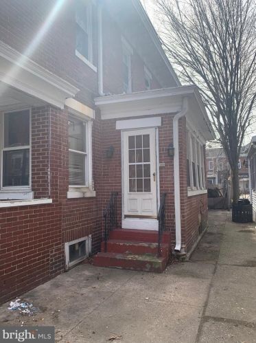 959 Broad St, Trenton, NJ 08611-2017
