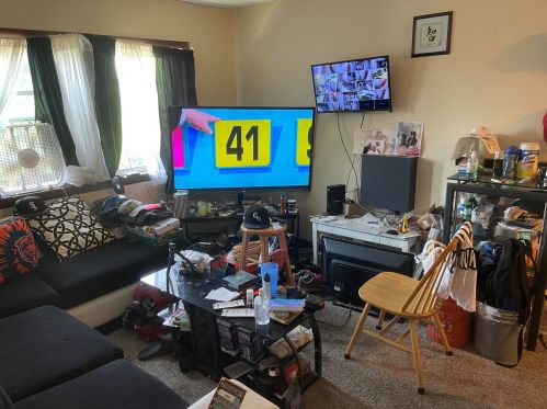 1421 Atkinson Ave, Milwaukee, WI 53206-2969