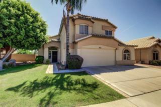 885 Surfside Dr, Gilbert, AZ 85233-7568
