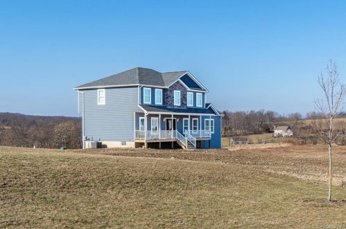20 Mitchell Ln, Westtown, NY 10998-2522