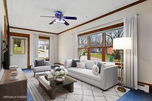 200 Highland St, Mount Horeb, WI 53572-1622