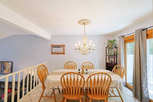 20 Hemlock Ct, Fishkill NY  12524-2618 exterior