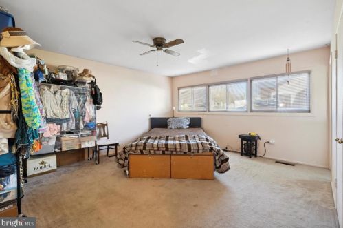43 Windsor Ln, Willingboro NJ  08046-3412 exterior