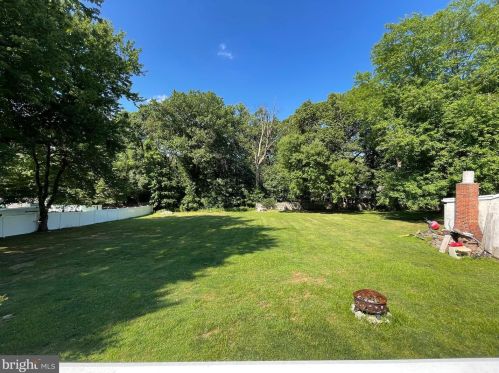 3271 Susquehanna Rd, Dresher, PA 19025-1627