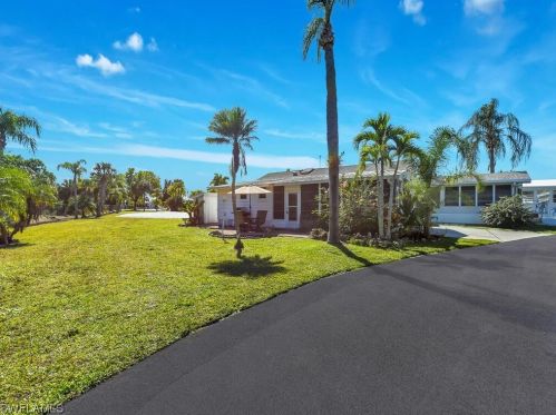 29 Garnet Dr, Naples, FL 34114-8221