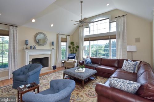116 Osborne Cir, Kennett Sq PA  19348-1910 exterior