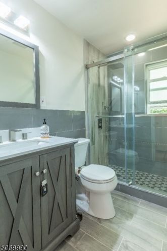 40 Newman Ave, Nutley NJ  07110-2126 exterior