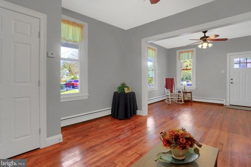 423 Market St, Highspire PA  17034-1415 exterior
