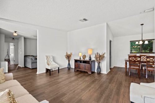 213 Bilbao St, West Palm Beach, FL 33411-1312