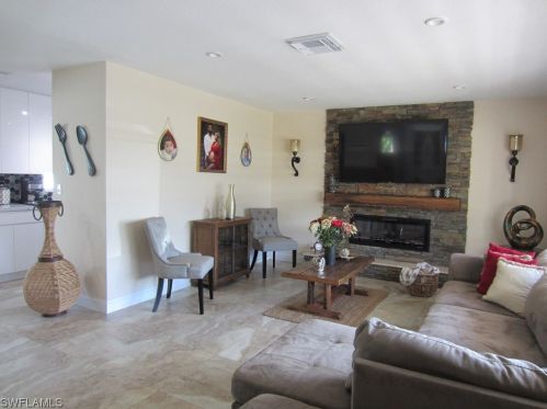 1102 Gifford Ave, Lehigh Acres, FL 33936-7132