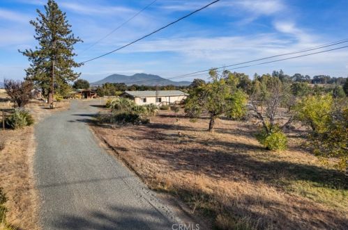 1872 Todd Rd, Lakeport, CA 95453-9715