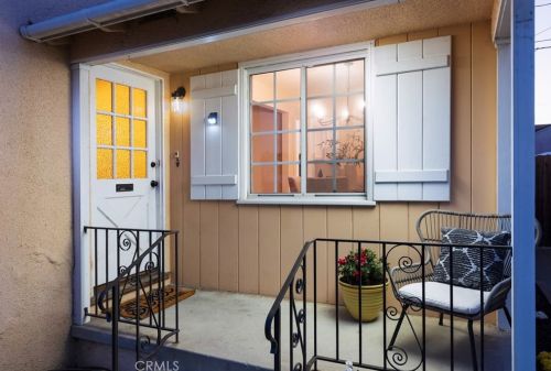 3733 Fanwood Ave, Long Beach, CA 90808-2104