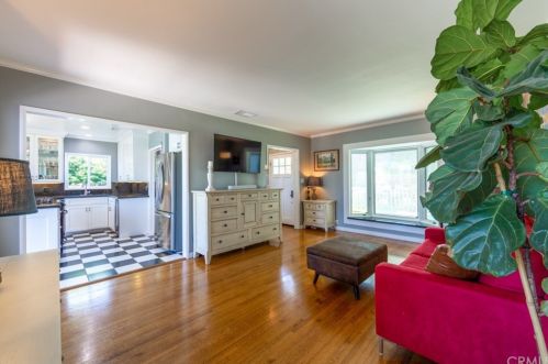 4209 Theresa St, Long Beach CA  90814-1719 exterior