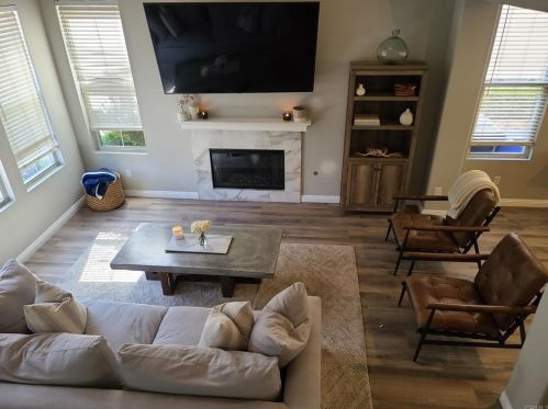 2026 Bravado St, Vista, CA 92081-7027