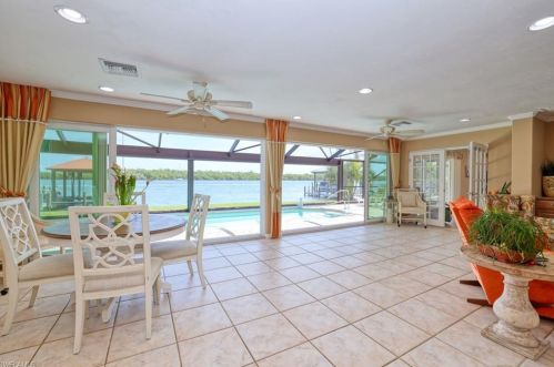 490 Donora Blvd, Fort Myers Beach, FL 33931-3608