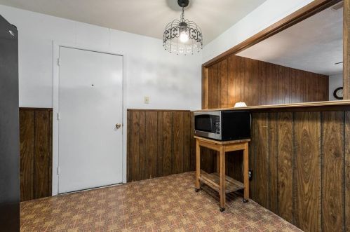 1625 Blue Mdw St, Dallas TX 75217-2627 exterior