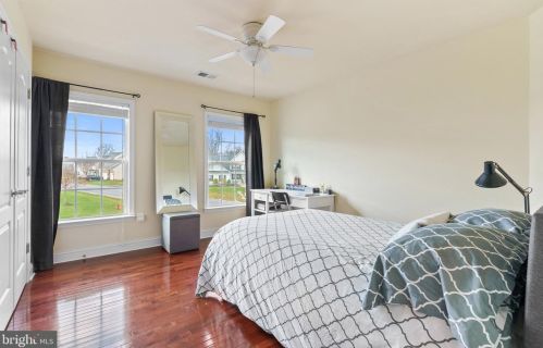 15 Lackawanna Ln, Falling Waters WV  25419-9402 exterior