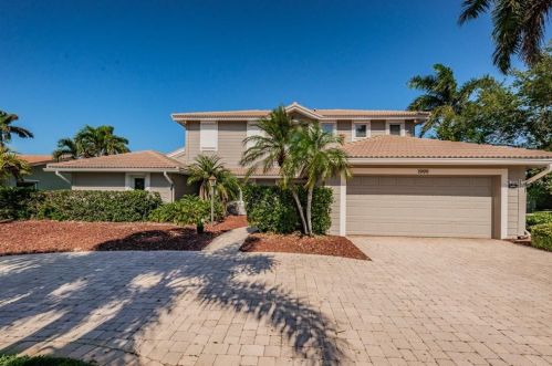 1999 Illinois Ave, Saint Petersburg FL  33703-3421 exterior