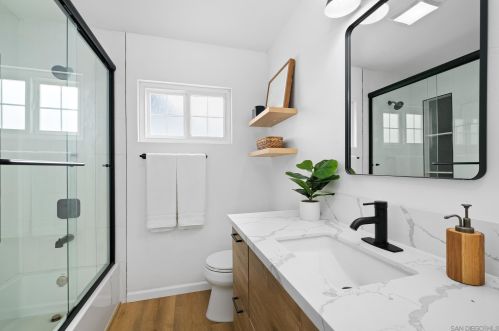 3226 Laurashawn Ln, Escondido CA 92026-8532 exterior