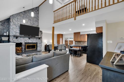 2237 Emerald Park Dr, Lacey NJ  08731-3716 exterior
