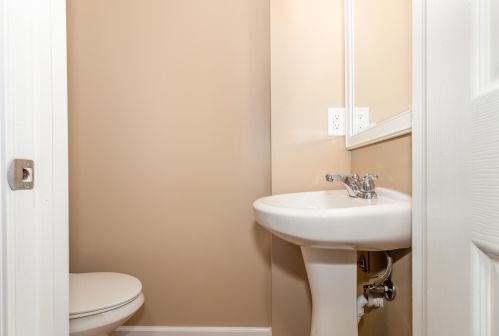 7564 Thunder Ridge Dr, Florence KY  41042-8268 exterior