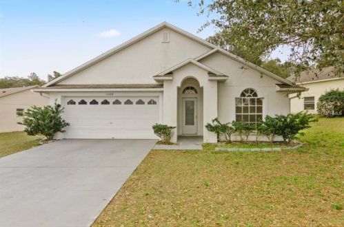 1068 Sheeler Hills Dr, Apopka, FL 32703-3657