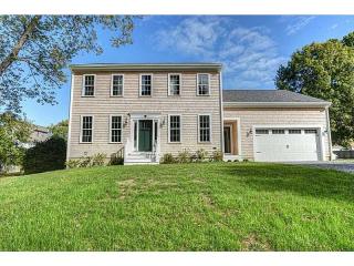 28 Rosedale Ave, Barrington, RI 02806-1556