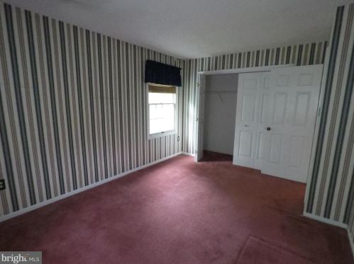 2 Presidential Dr, Berlin Boro NJ  08009-1358 exterior