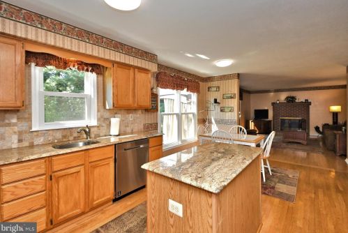 122 Claremont Dr, Lansdale PA 19446-6361 exterior