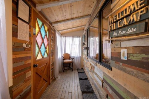 208 Sherwood Blvd, Big Bear City, CA 92314-8979