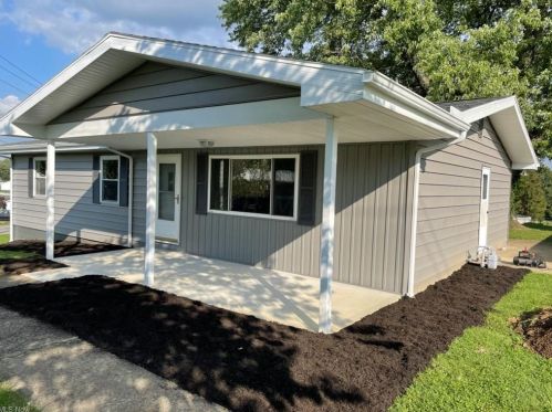 3460 Moxahala Park Rd, Zanesville OH  43701-9438 exterior