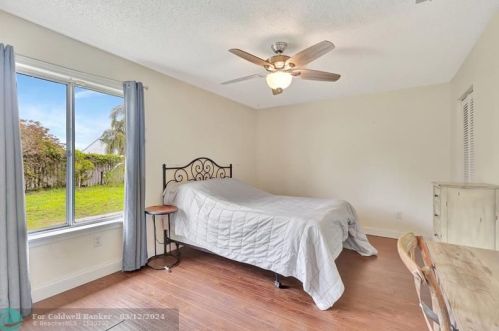 10579 Bobbie Ln, West Palm Beach FL  33411-3042 exterior