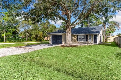 2890 1st Pl, Vero Beach, FL 32968-2548