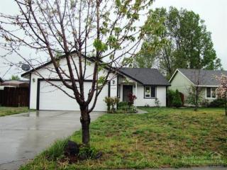 3028 Peridot Ave, Eagle Crest OR  97756-7852 exterior