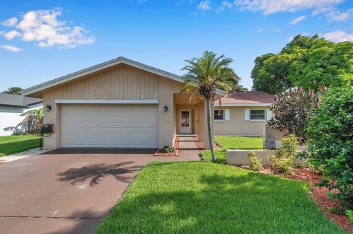 2551 58th Ter, Saint Petersburg, FL 33712-5211