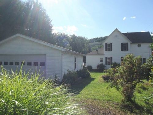 130 Hannibal St, Blakes, PA 16912-1457