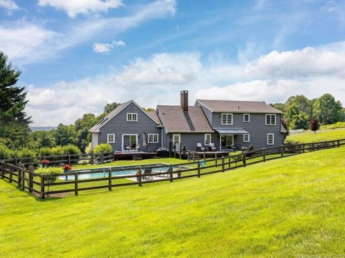 22 Highmeadow Ln, Roxbury, CT 06783-2113