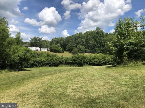 2252 New Bridge Rd, Mineral VA  23117-4821 exterior