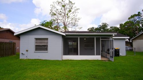 1310 Waterview Blvd, Lakeland FL  33801-6752 exterior