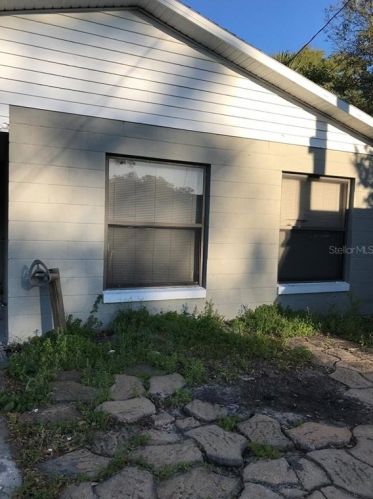 2434 Oak Ave, Sanford, FL 32771-4469