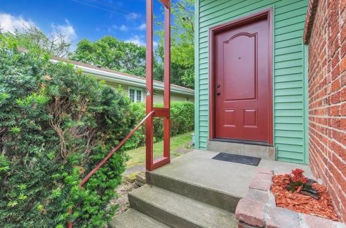 314 Hoodridge Dr, Pittsburgh, PA 15234-1229