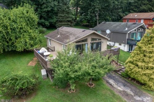 1 King Hill Rd, High Bridge, NJ 08829-1609