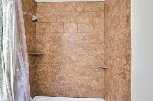 39810 Amberley Cir, Temecula CA  92591-7007 exterior