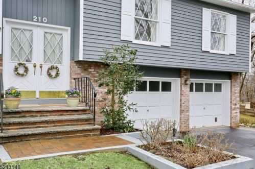 210 Oakwood Ave, Paterson, NJ 07508-2459